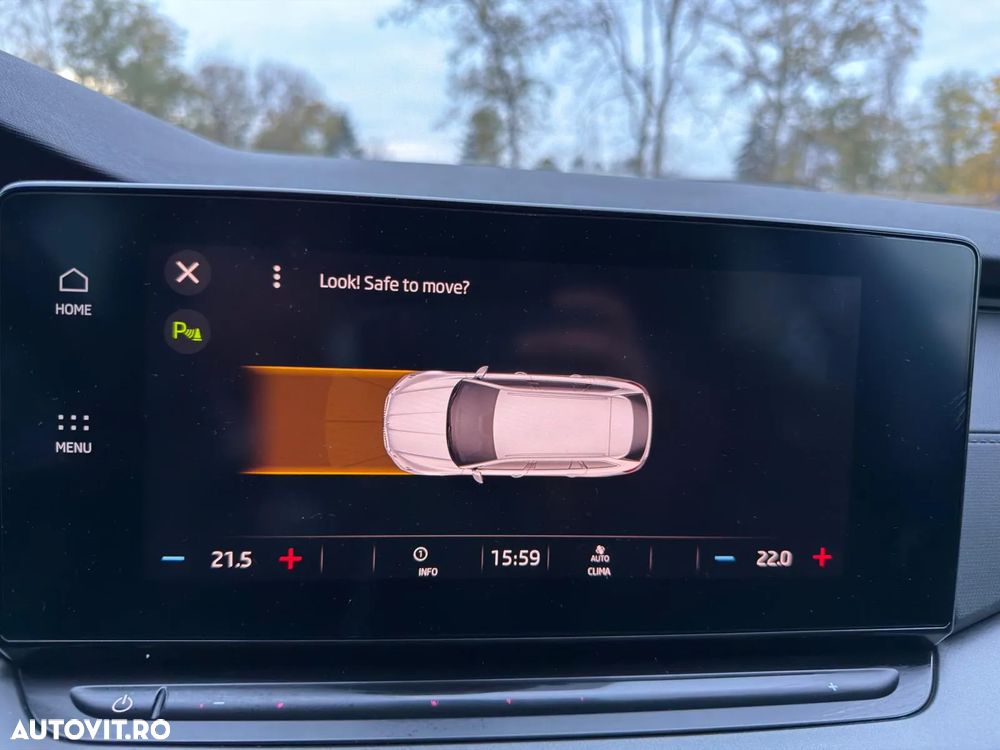 Skoda Octavia Combi 2.0 TDI DSG Ambition - 19