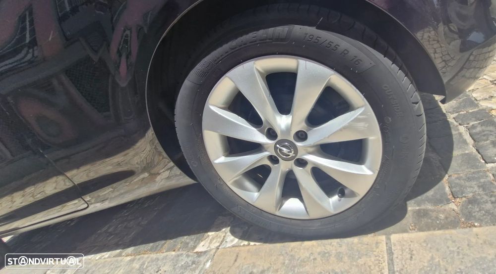 Opel Corsa 1.4 - 13