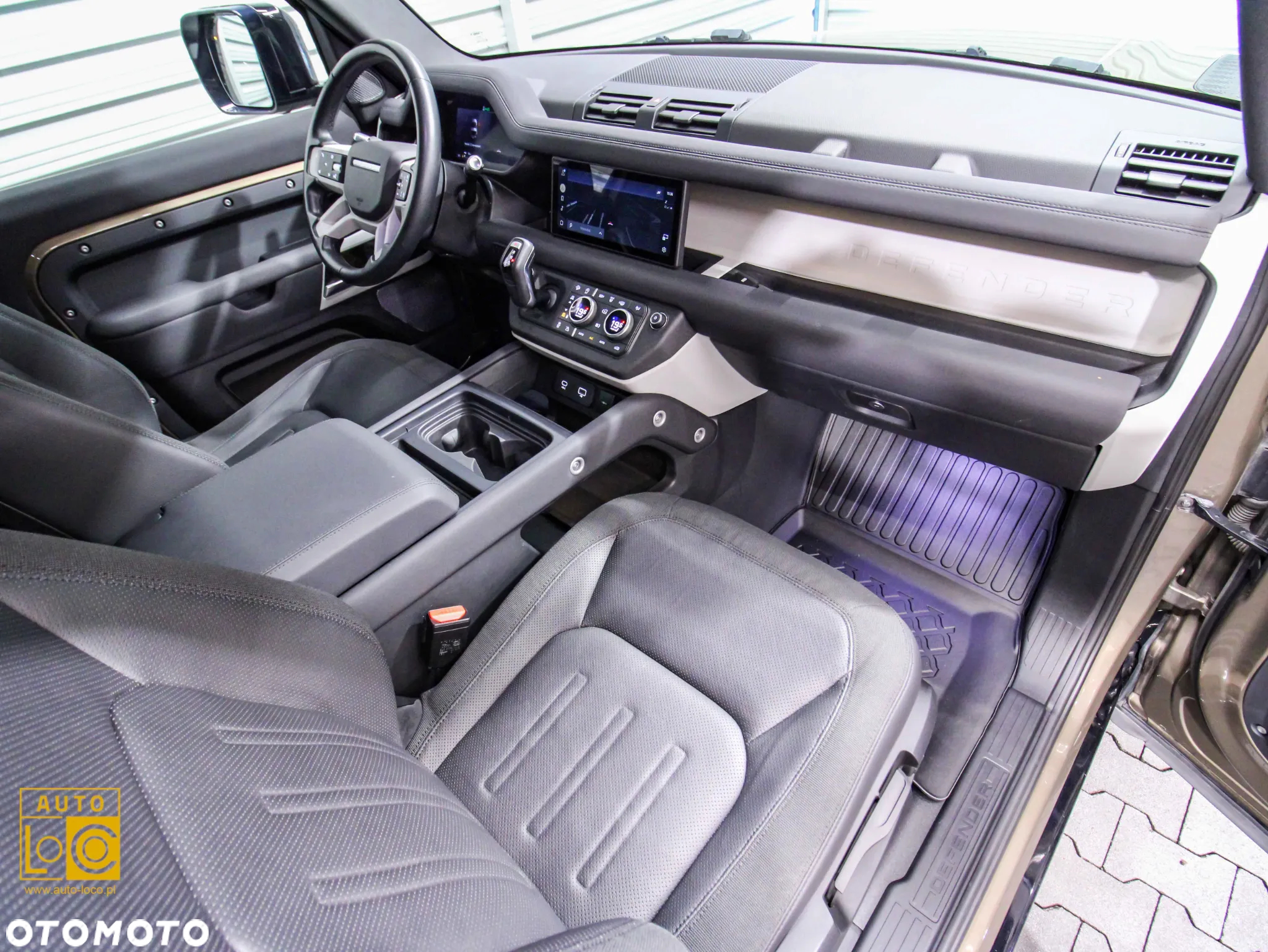 Land Rover Defender 90 D250 HSE - 9