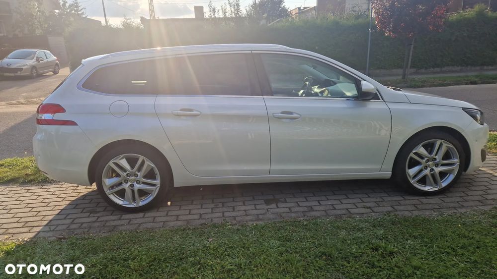 Peugeot 308 BlueHDi FAP 150 EAT6 Stop & Start Allure - 11