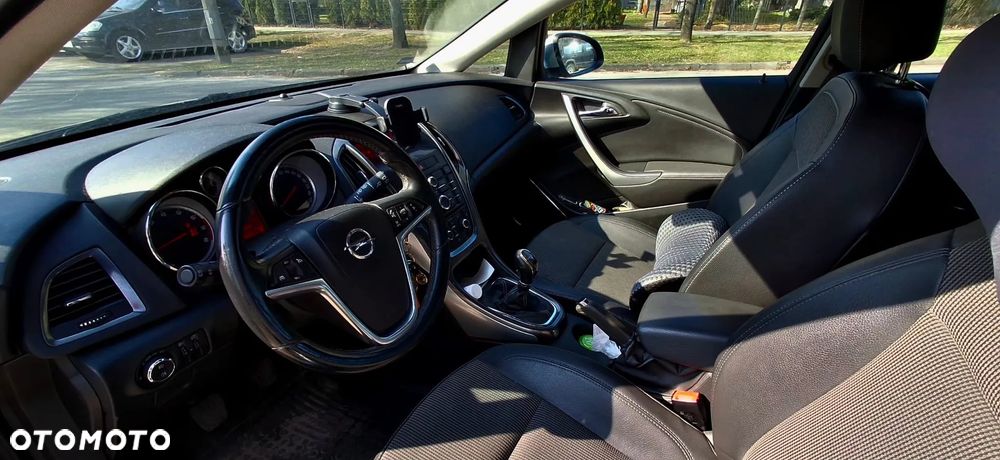 Opel Astra 1.4 T Cosmo - 8