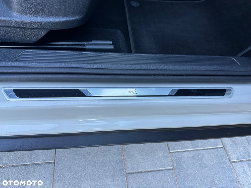 Volkswagen T-Roc 1.5 TSI R-Line DSG - 21