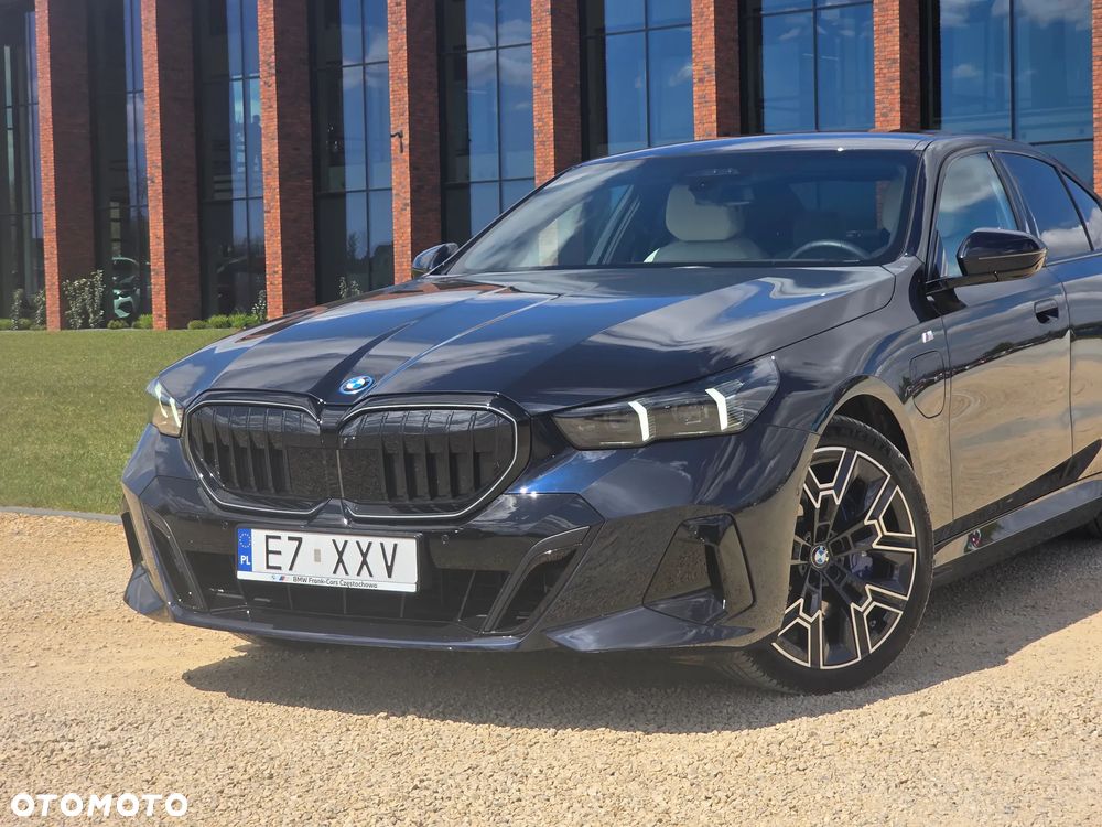 BMW Seria 5 550e xDrive PHEV M Sport - 2