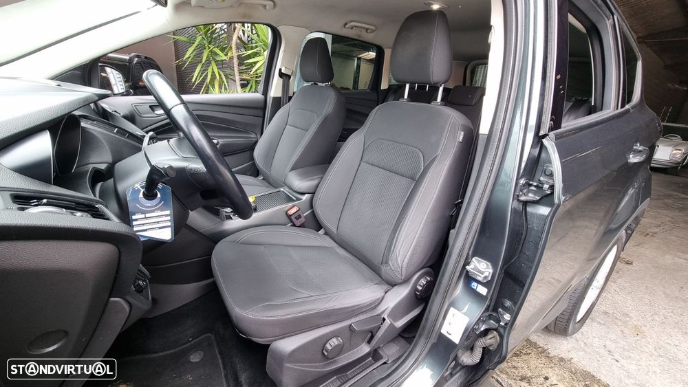 Ford Kuga 1.5 TDCi Titanium - 3