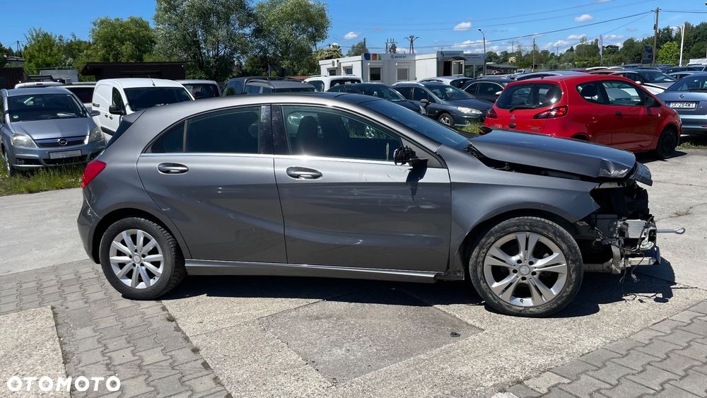 Mercedes-Benz Klasa A 180 CDI (BlueEFFICIENCY) - 3