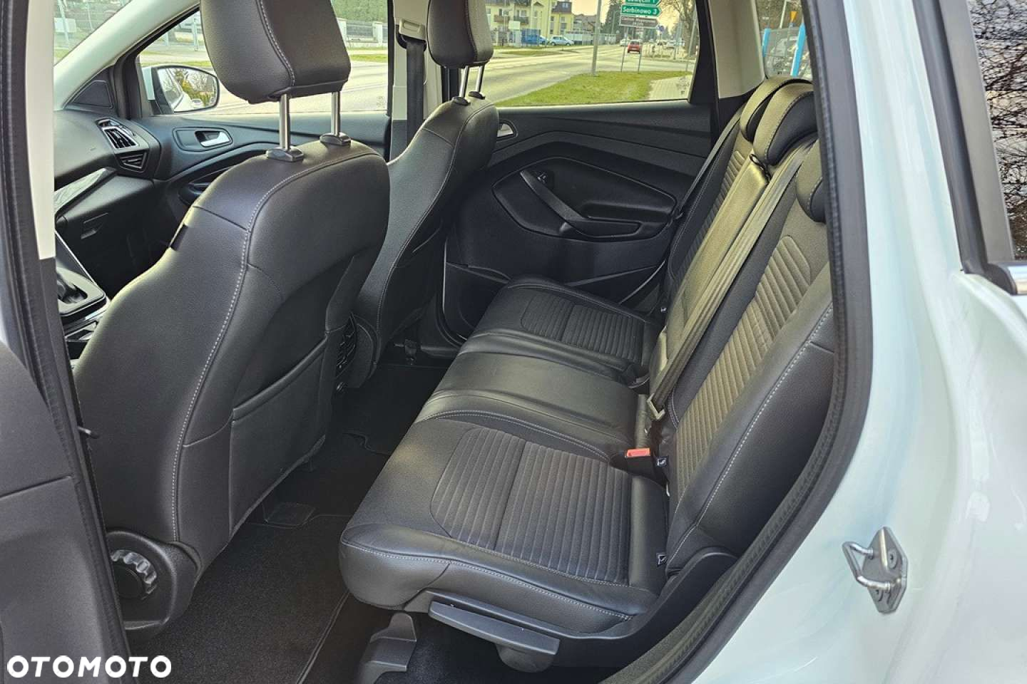 Ford Kuga - 15