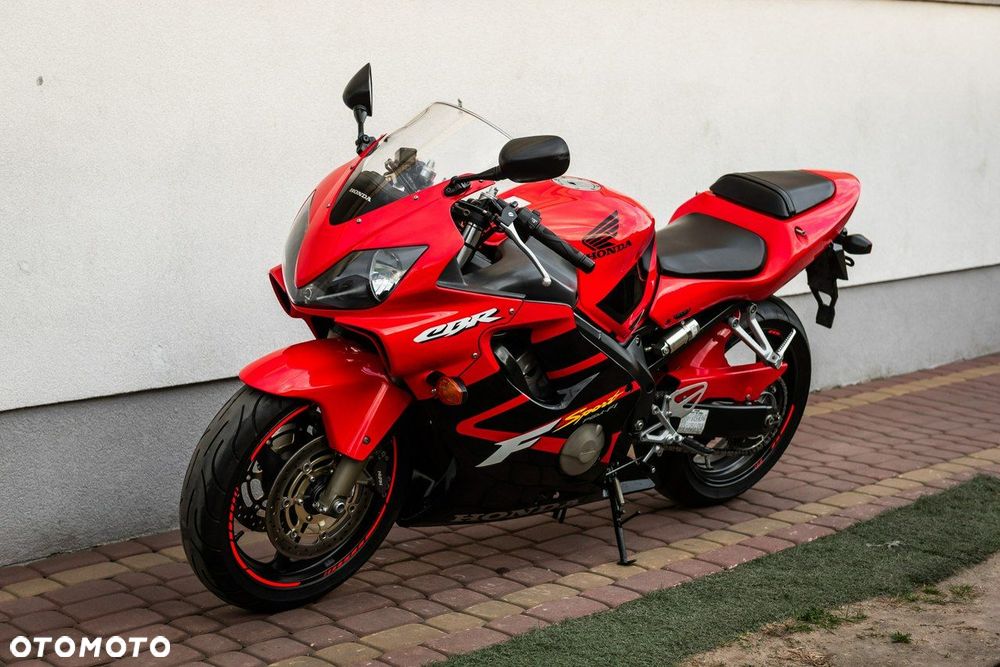 Honda CBR - 7