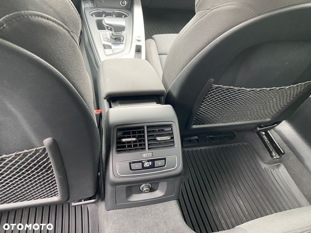 Audi A4 Limousine 35 TFSI mHEV Advanced S tronic - 22