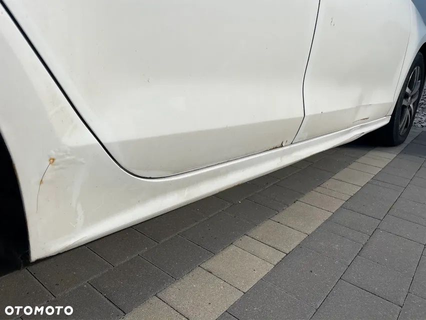 Volkswagen Jetta 2.0 TDI Highline DSG - 10