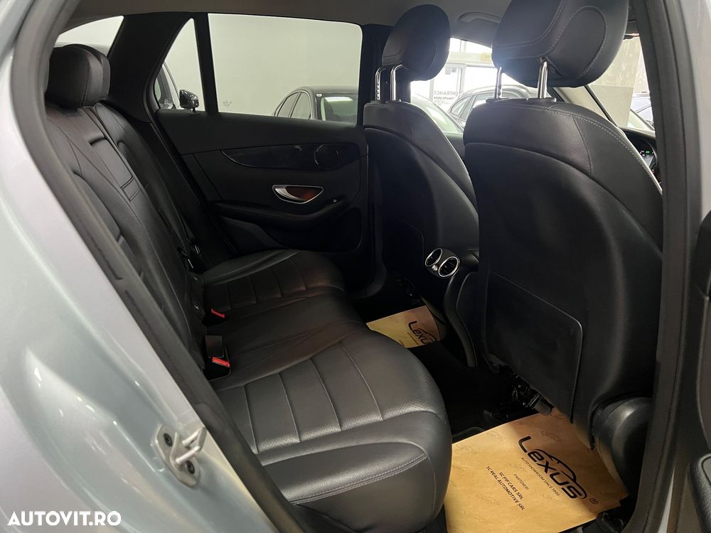 Mercedes-Benz GLC 300 de 4Matic 9G-TRONIC Exclusive - 18