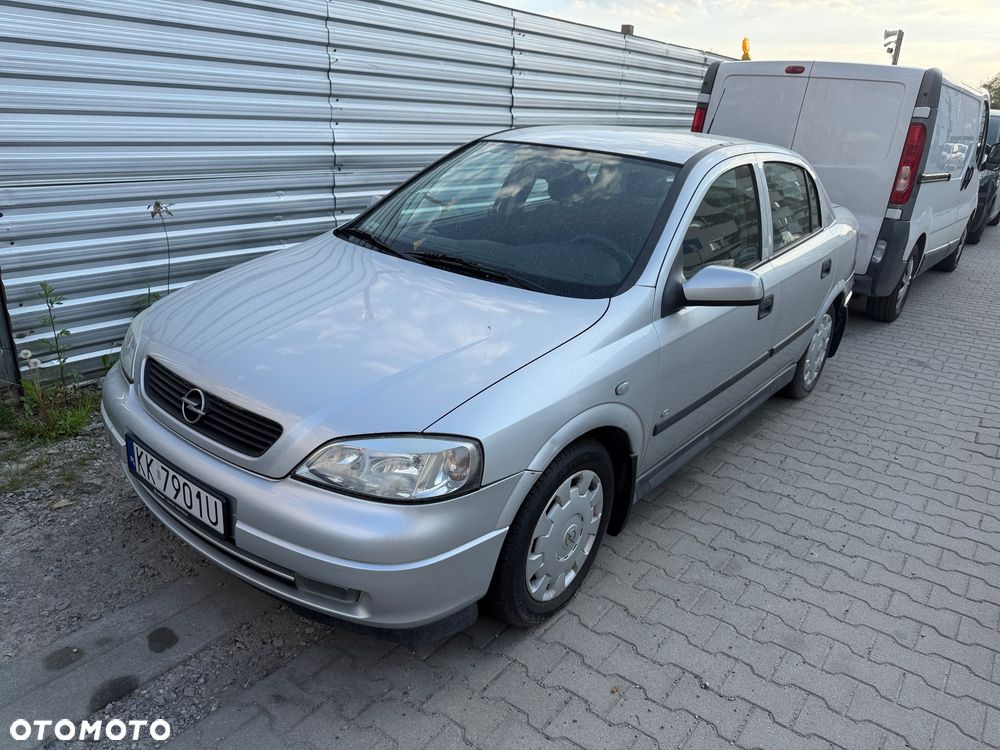 Opel Astra - 2