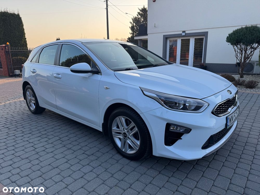 Kia Ceed 1.6 CRDi mHEV M - 21