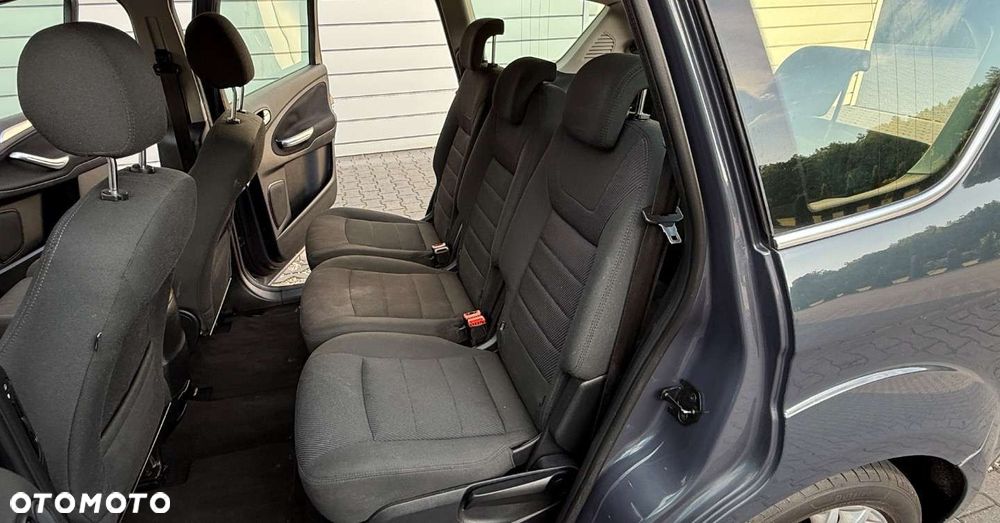 Ford S-Max - 15