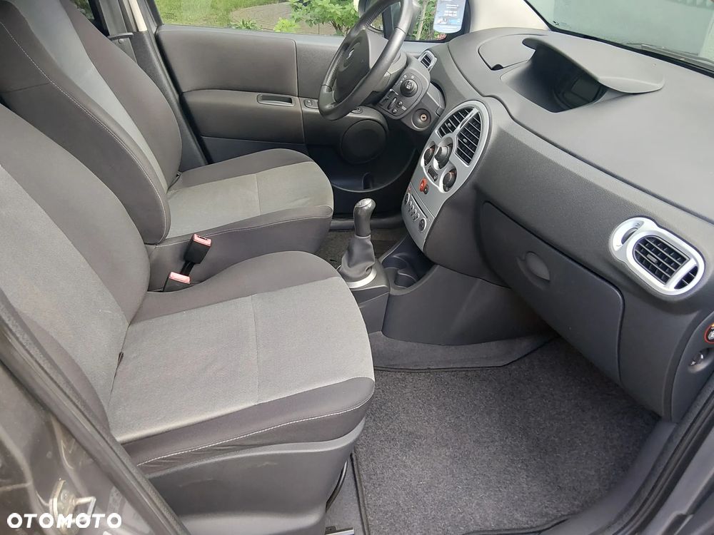 Renault Modus 1.2 16V Dynamique - 10