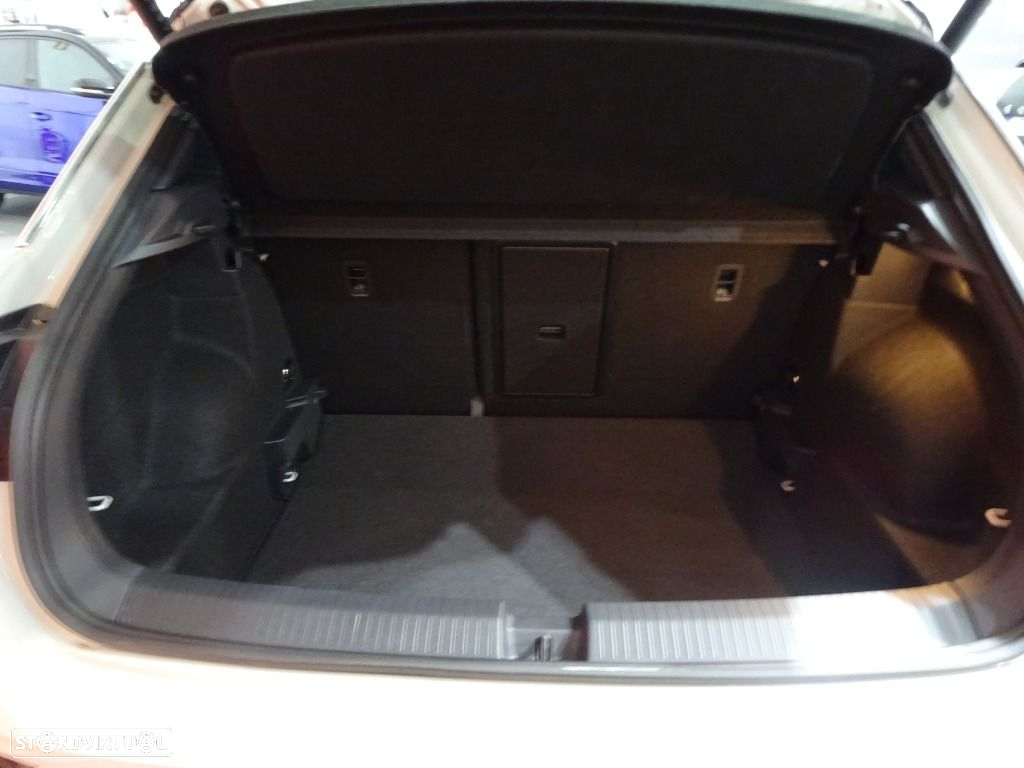 VW T-Roc 2.0 TDI R-Line DSG - 31
