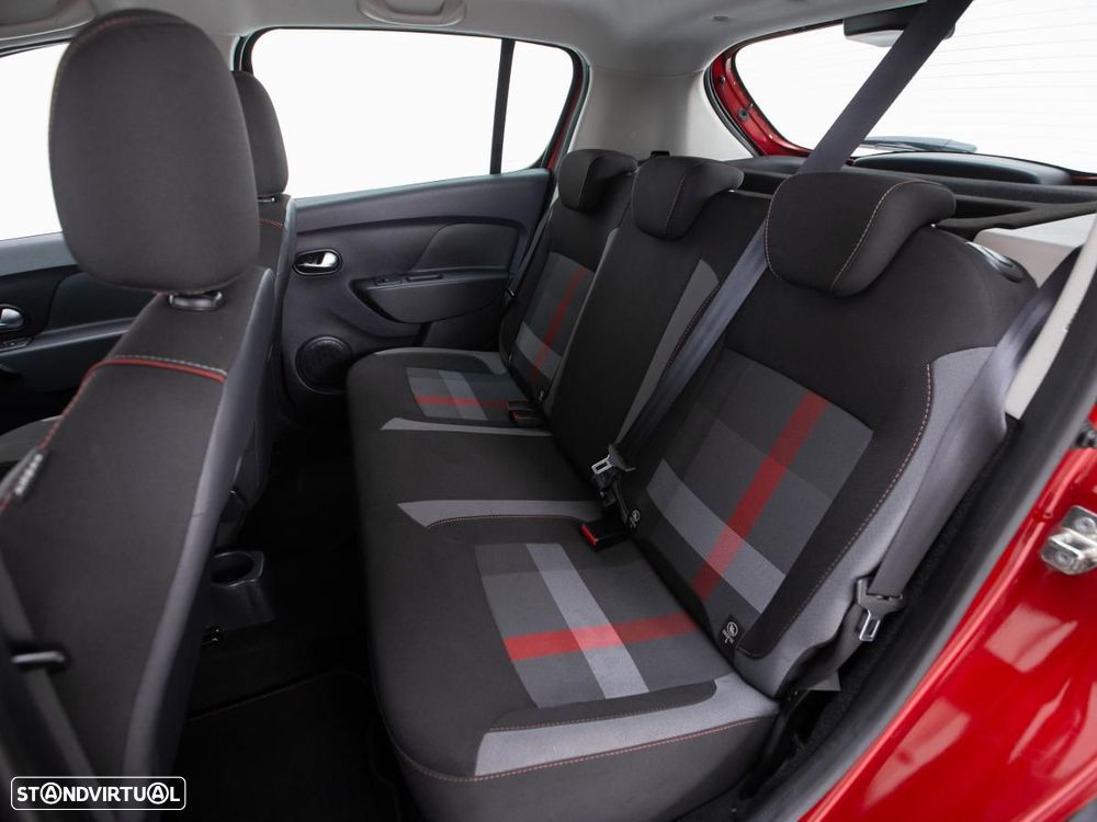 Dacia Sandero - 10