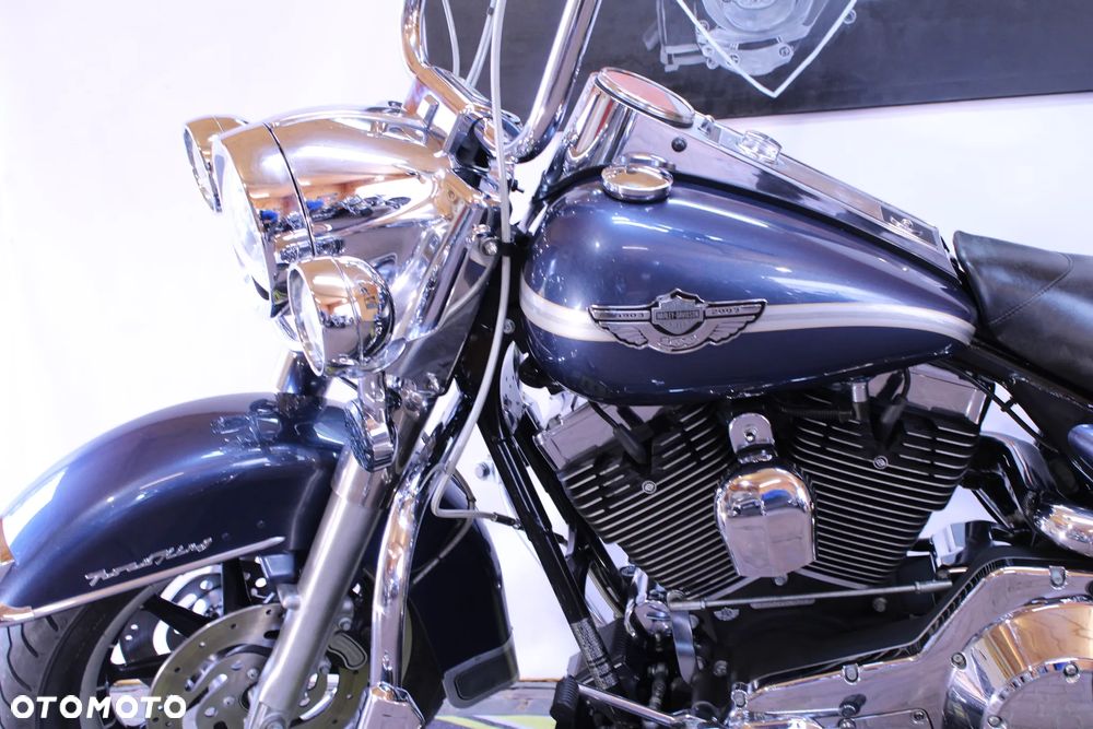 Harley-Davidson Touring Road King - 34