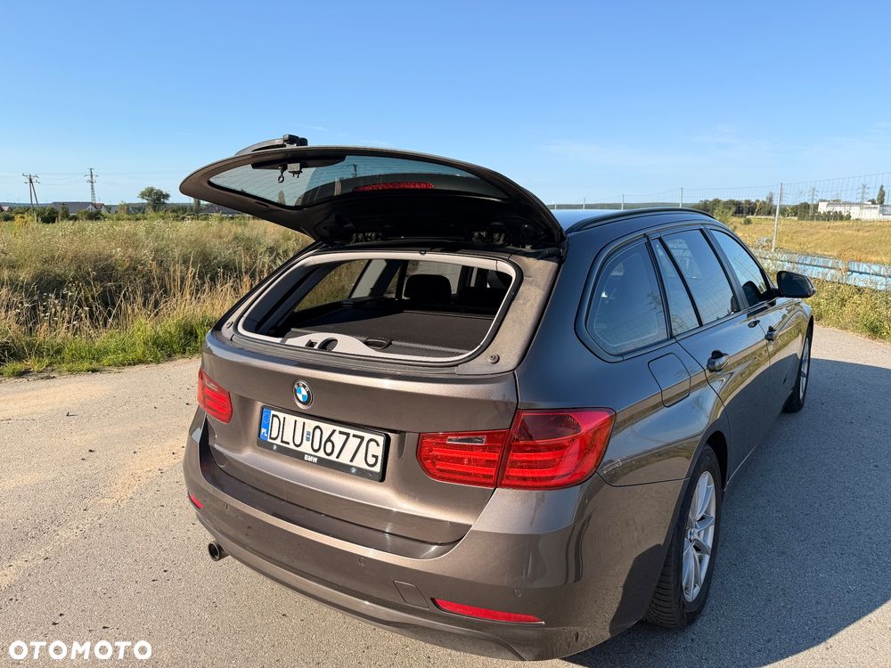 BMW Seria 3 320d - 13