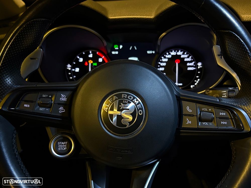 Alfa Romeo Stelvio 2.2 D Super AT8 - 17
