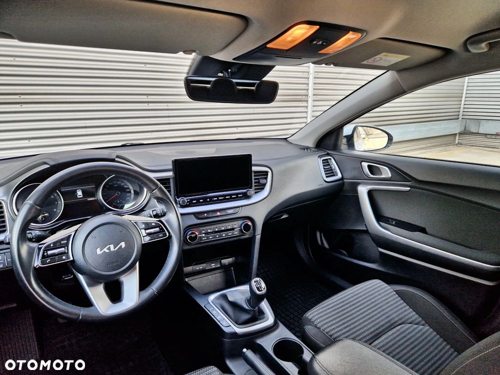 Kia Ceed 1.5 T-GDI M - 24