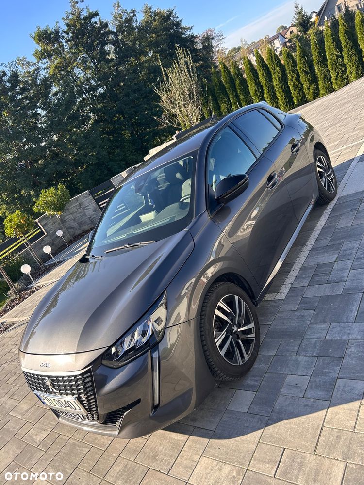 Peugeot 208 - 3