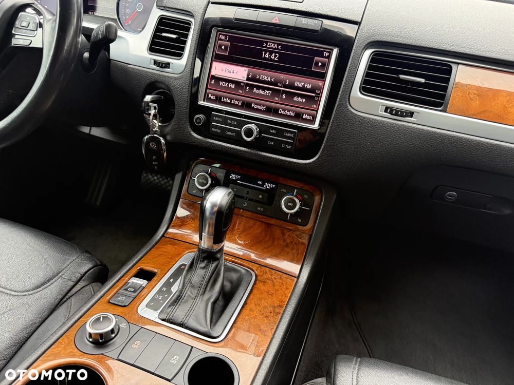 Volkswagen Touareg - 34