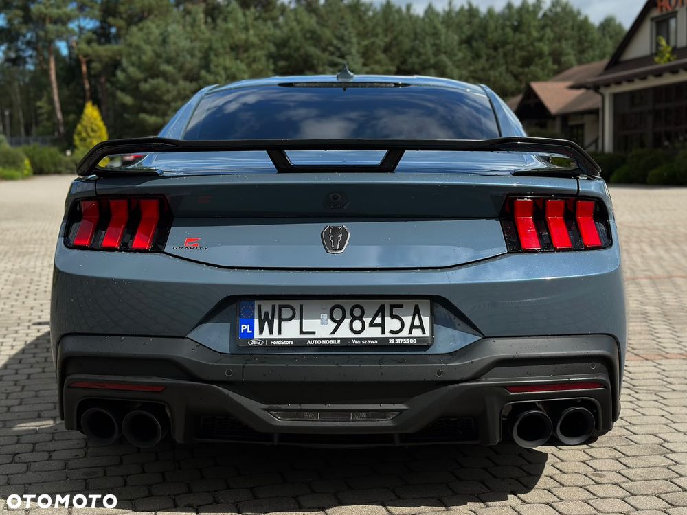 Ford Mustang - 25