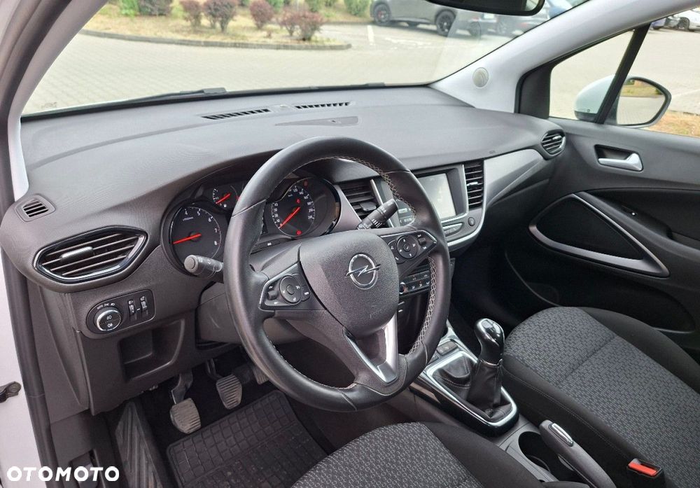 Opel Crossland X - 21