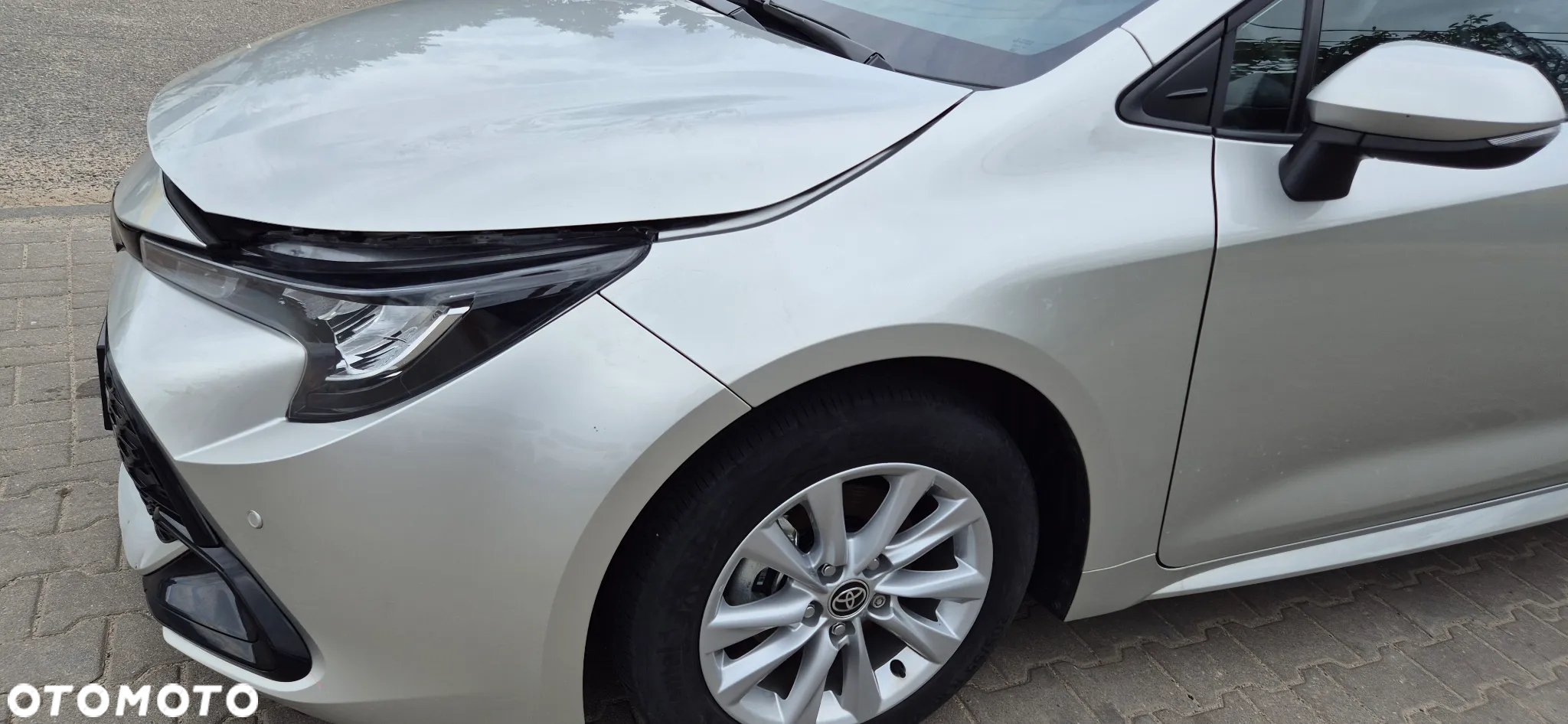 Toyota Corolla 1.8 Hybrid Active - 13