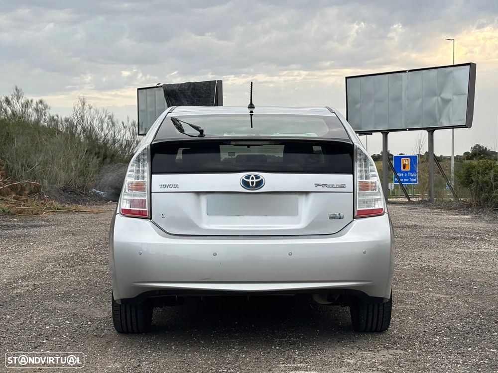 Toyota Prius 1.8 Premium - 36