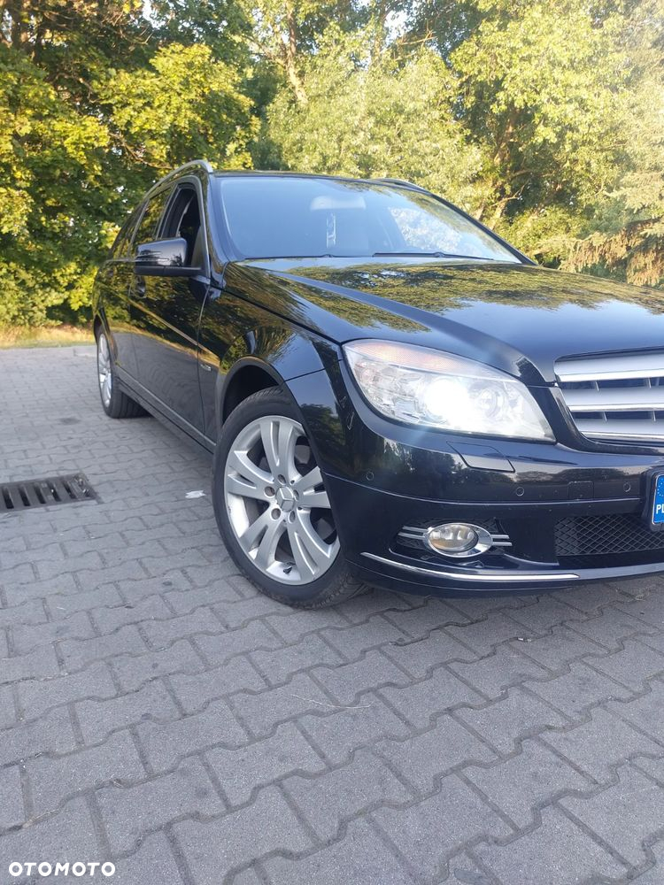 Mercedes-Benz Klasa C 180 T Kompressor Automatik - 24