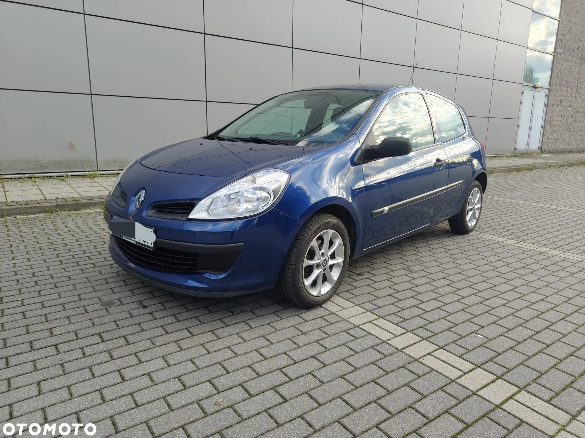 Renault Clio 1.2 16V 75 Collection - 1