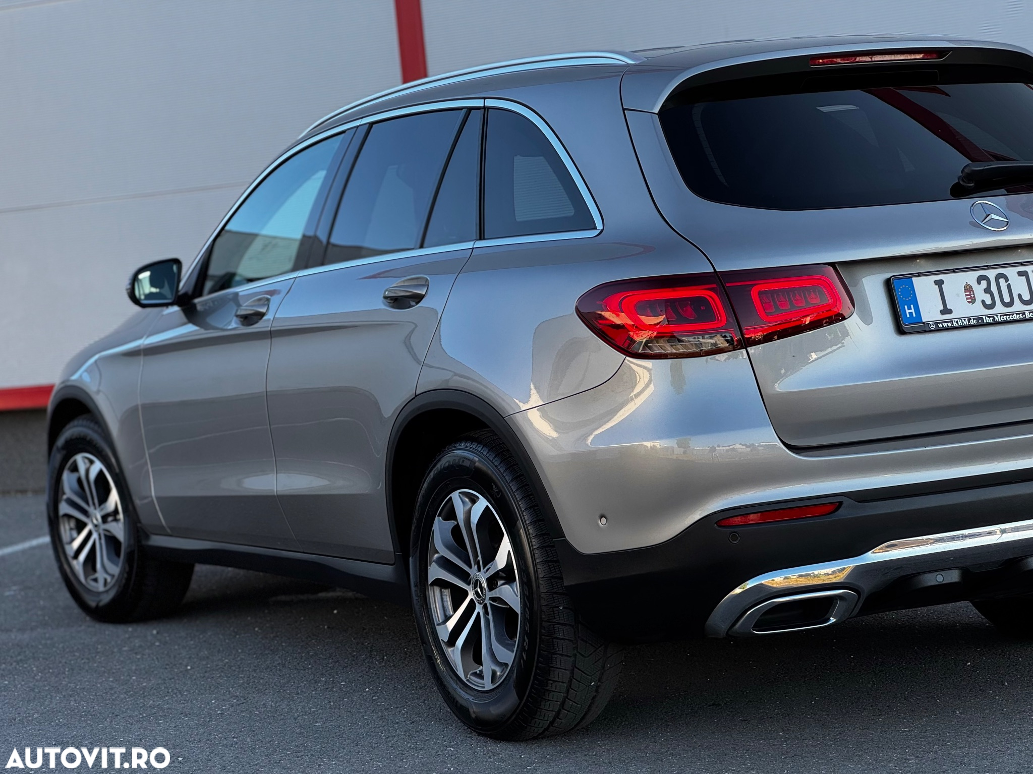 Mercedes-Benz GLC 220 d 4Matic 9G-TRONIC Exclusive - 40