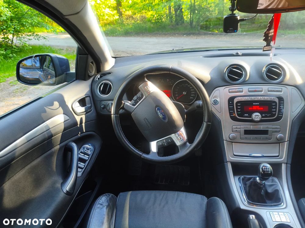 Ford Mondeo 2.0 TDCi Ambiente - 9