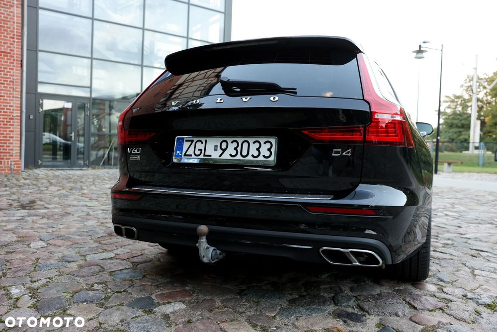 Volvo V60 D4 Momentum Pro - 10