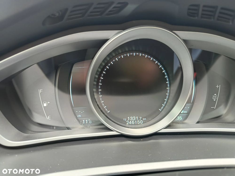 Volvo V40 - 18