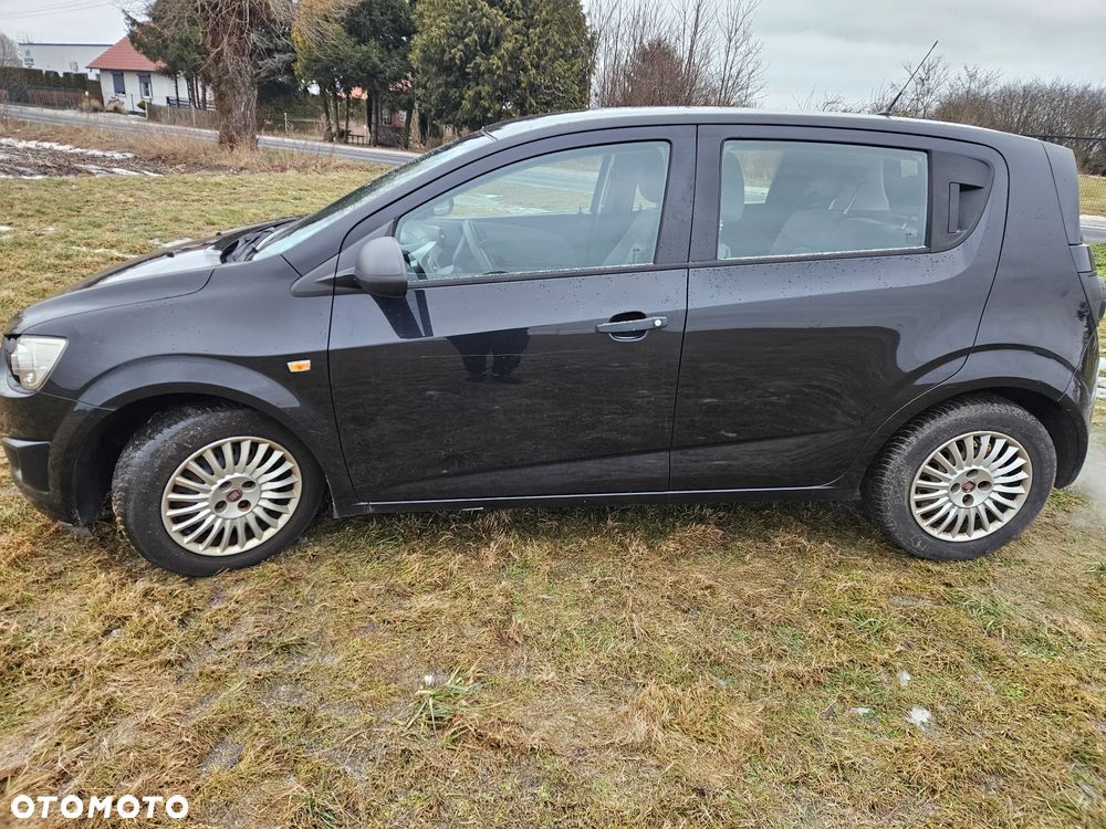 Chevrolet Aveo - 2
