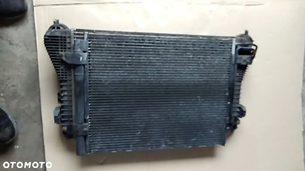 VW TOURAN I CHŁODNICA INTERCOOLERA KLIMATYZACJI 1,9 - 4