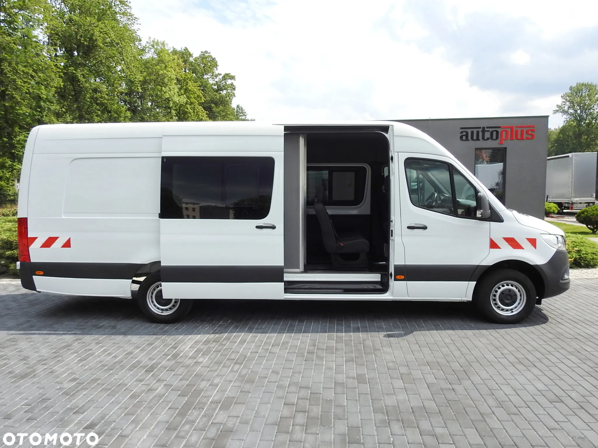 Mercedes-Benz SPRINTER FURGON BRYGADÓWKA 5 MIEJSC TEMPOMAT NAWIGACJA KLIMATYZACJA AUTOMAT 160KM [ 189239 ] - 9