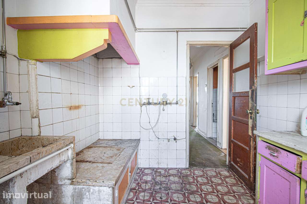 Apartamento T2 na Amadora - Grande imagem: 2/19