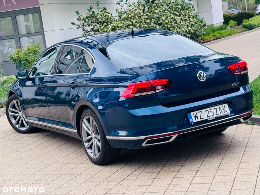 Volkswagen Passat 2.0 TDI Bi-Turbo BMT 4Mot Highline DSG - 9