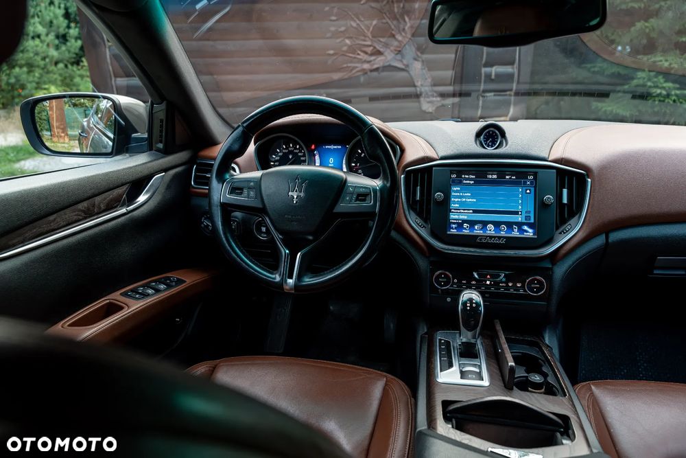 Maserati Ghibli GranSport - 29
