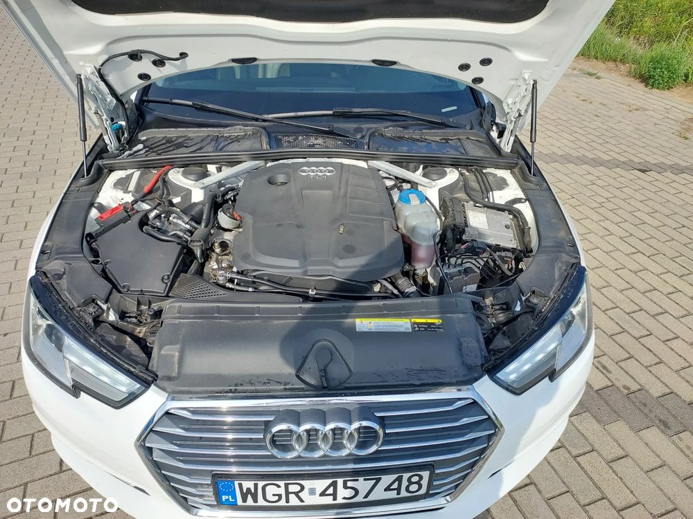 Audi A4 Limousine - 5