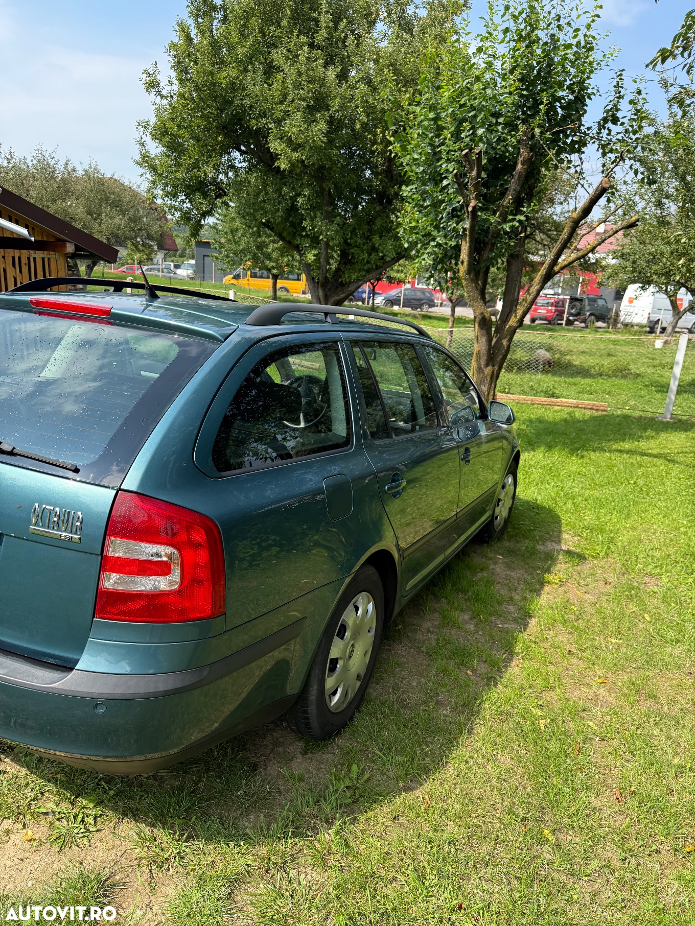 Skoda Octavia 1.6 FSI Classic - 4