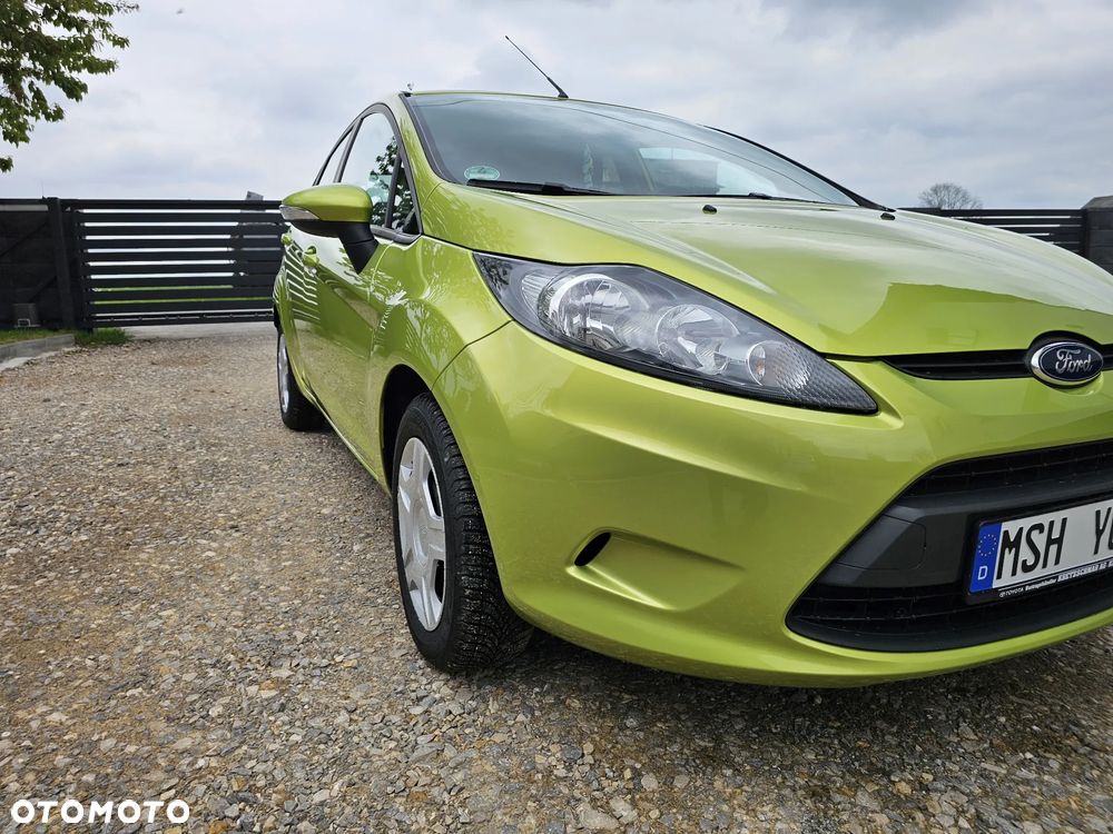 Ford Fiesta - 24