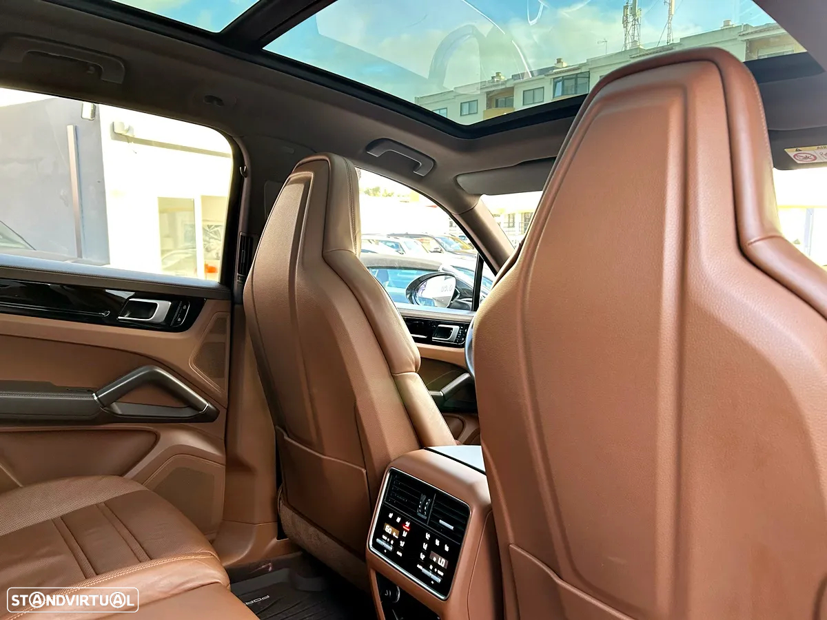 Porsche Cayenne E-Hybrid - 39