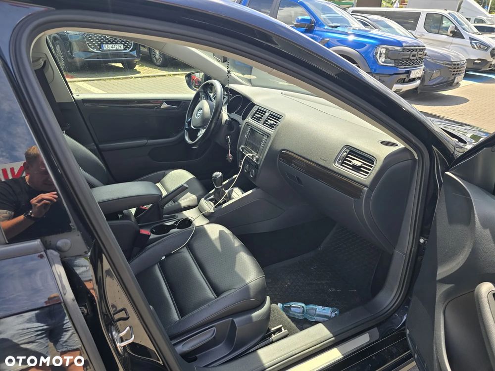 Volkswagen Jetta 1.4 TSI BMT Highline - 11