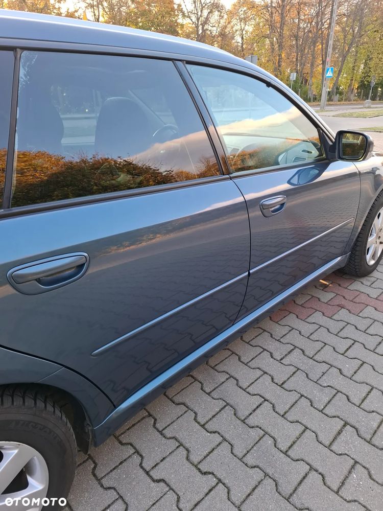 Subaru Legacy - 13