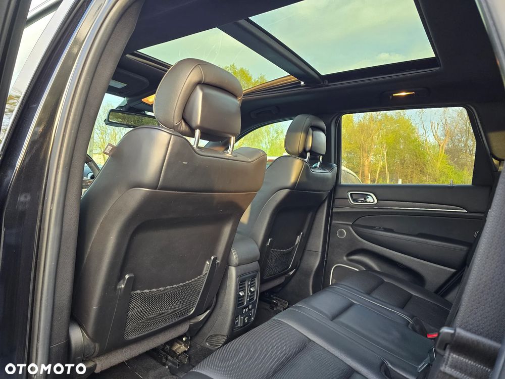 Jeep Grand Cherokee 5.7 V8 HEMI Summit - 34