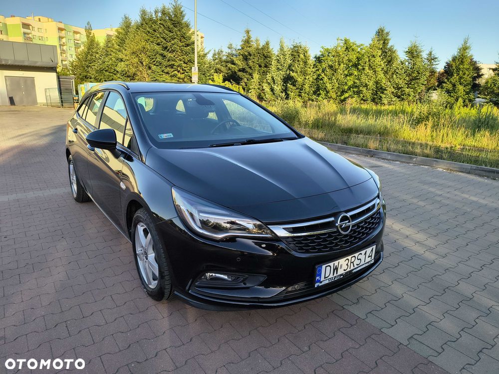 Opel Astra - 1